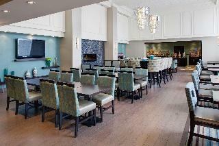 Hotel Hampton Inn & Suites By Hilton Toronto Airport