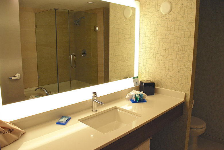 Hotel Holiday Inn Express Airport