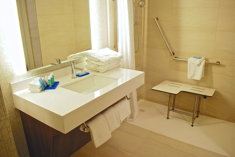 Hotel Holiday Inn Express Airport