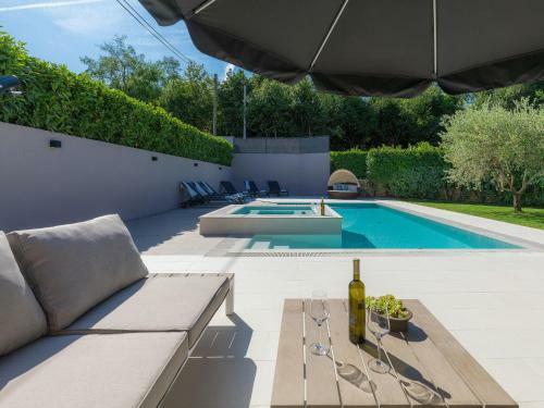 Holiday Home Villa Mala