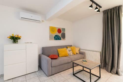 Apartments Dama