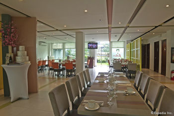 Hotel Microtel By Wyndham Up Technohub