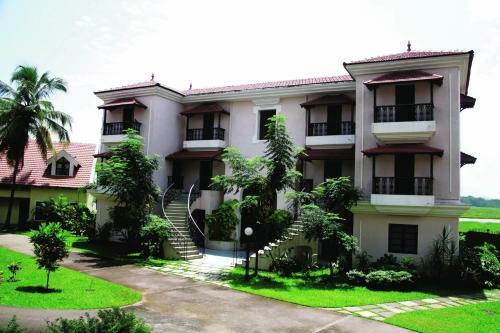 Hotel Mercure Goa Devaaya Resort