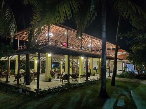 Hotel Mercure Goa Devaaya Resort