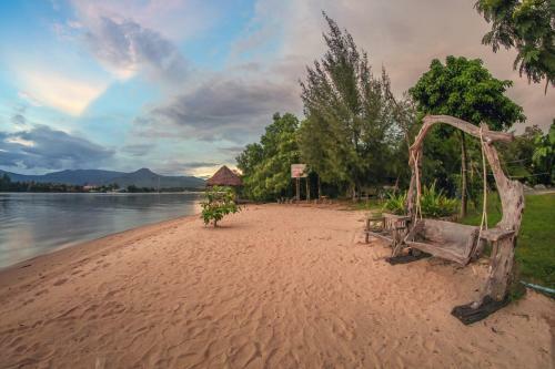 Natural Bungalows