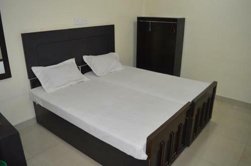 Lodge Hotel Satkar