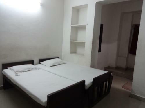 Lodge Hotel Satkar