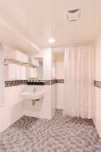 Kiwi Express Hotel - Cheng Gung Branch