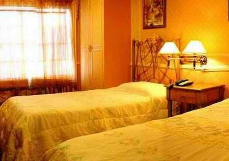Posada Europa Mansionette Inn