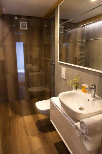 Hostal Pension Atra Doftana