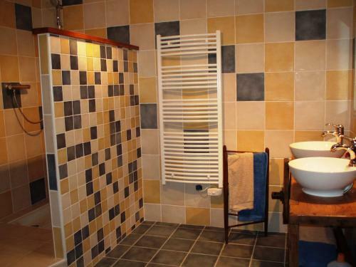 Hostal A La Mare Du Vieux Ch�ne