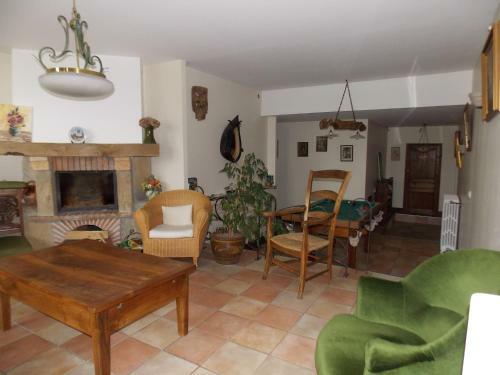 Hostal A La Mare Du Vieux Ch�ne