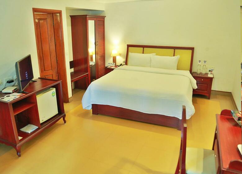 Hotel Estuary Island