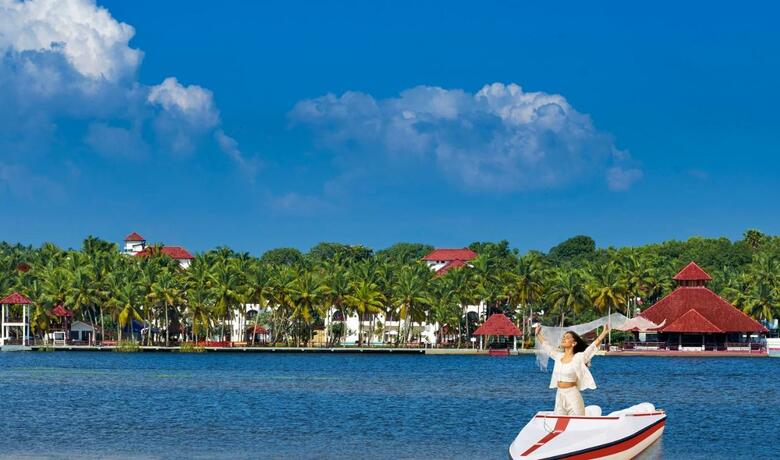 Hotel Estuary Island