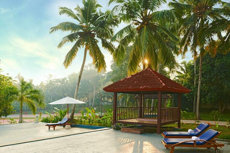 Hotel Estuary Island