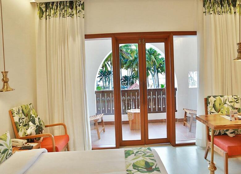 Hotel Estuary Island