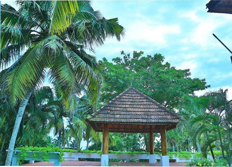 Hotel Estuary Island