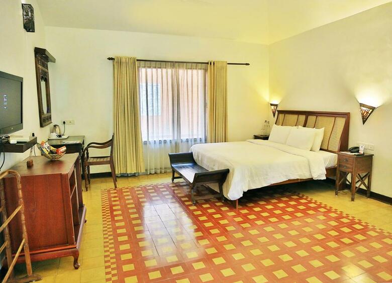 Hotel Estuary Island