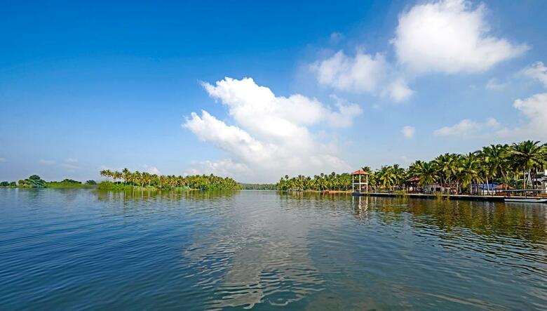 Hotel Estuary Island
