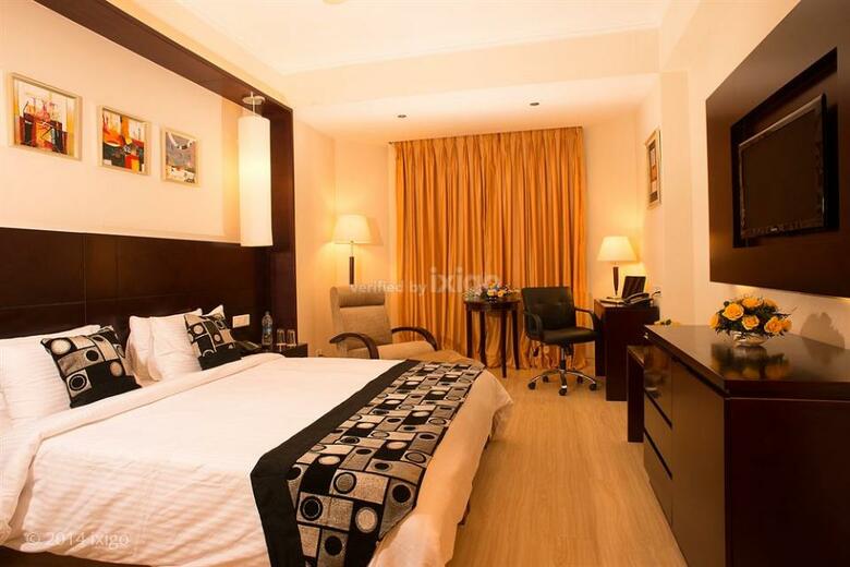 Hotel Golden Tulip Udaipur