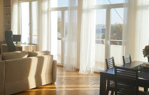 Apartamentos Little Bucharest Penthouse Kog?lniceanu