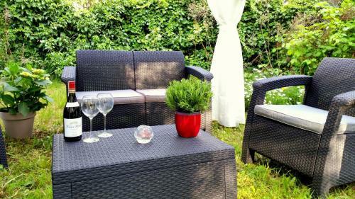 Apartment With Cosy Garden
