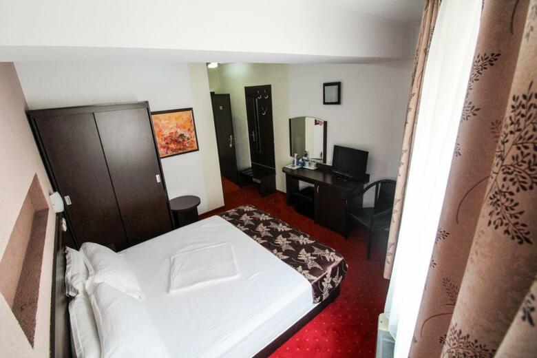 Hotel Razvan