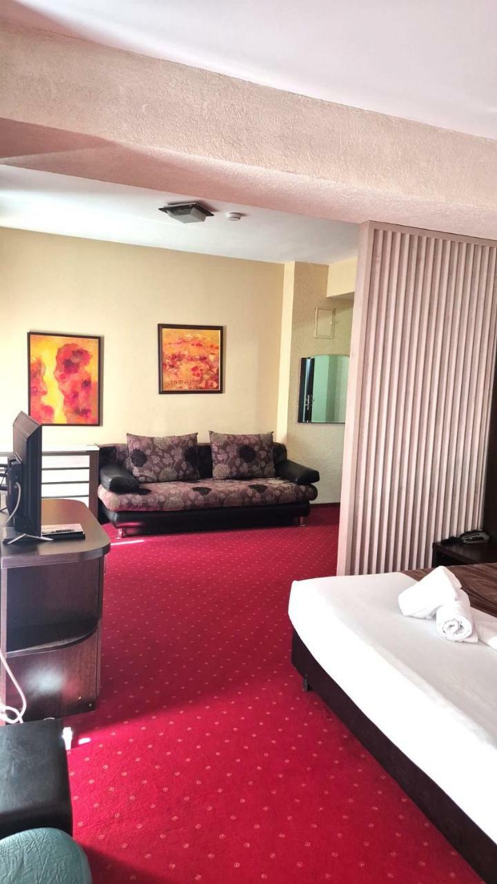 Hotel Razvan
