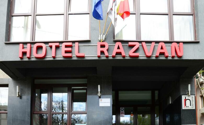 Hotel Razvan