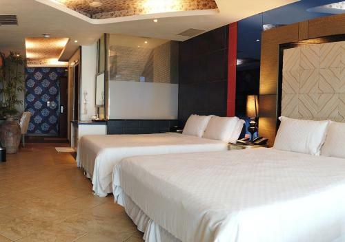 Hotel White House Beach Resort