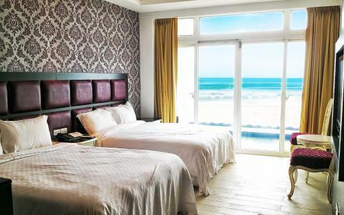 Hotel White House Beach Resort
