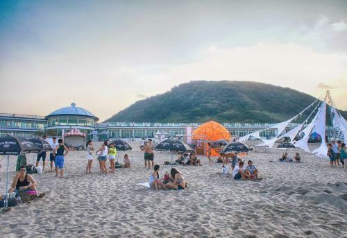 Hotel White House Beach Resort
