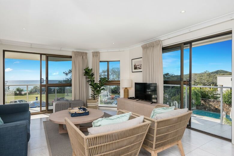 Aparthotel Bayview Beachfront Apartments