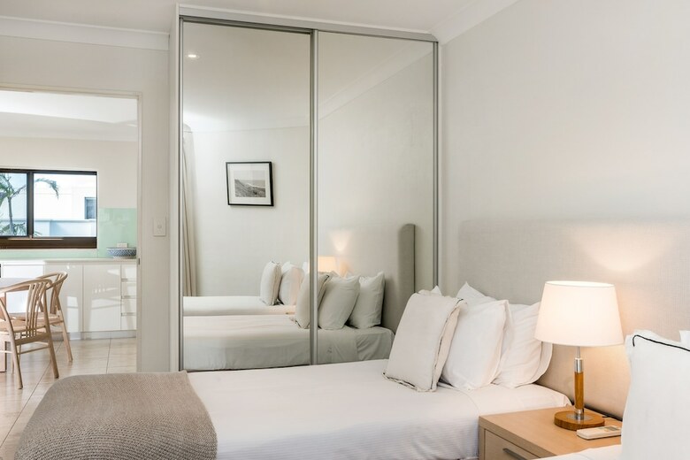 Aparthotel Bayview Beachfront Apartments