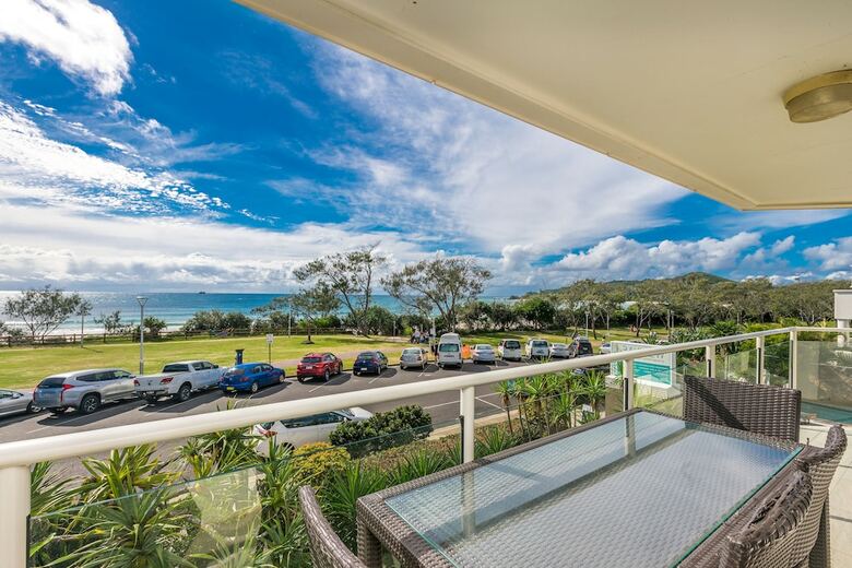 Aparthotel Bayview Beachfront Apartments