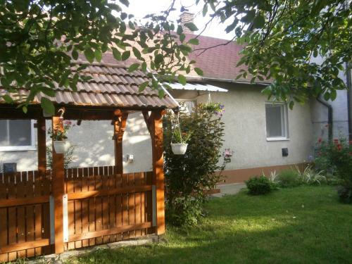 Apartamento Csik�sz Vend�gh�z
