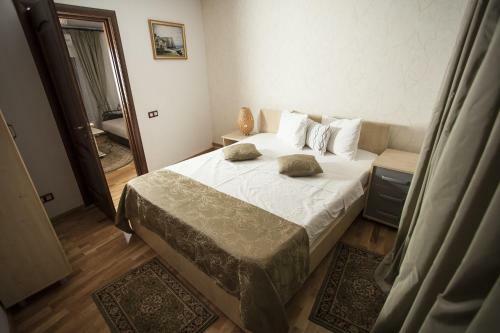 City Garden Hotel