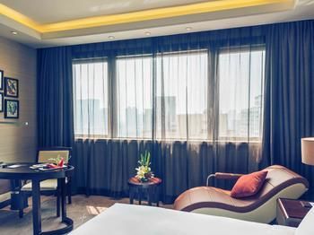 Royalton Hotel
