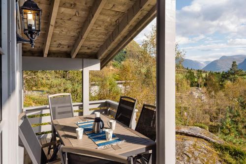 Lodge J�lsterlia Hyttetun