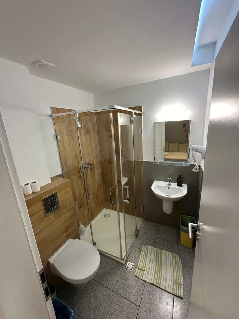Ave Hotel Victoriei