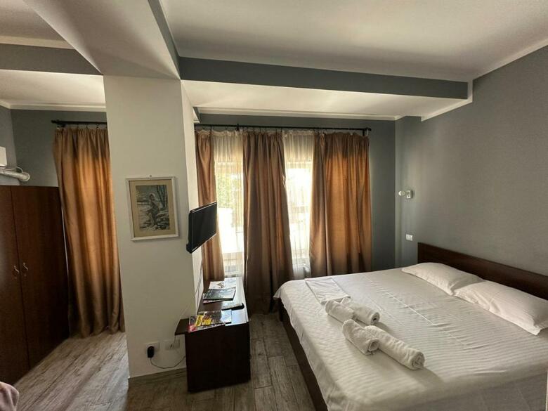 Ave Hotel Victoriei
