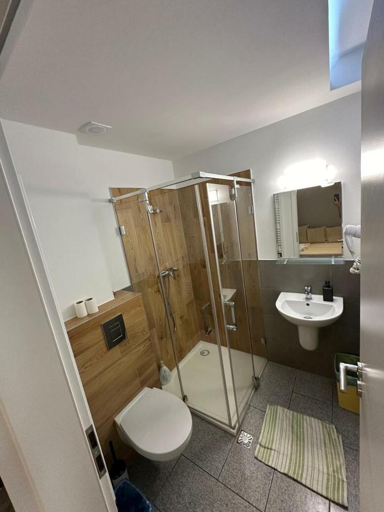 Ave Hotel Victoriei
