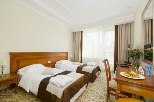 Zvyozdny Hotel