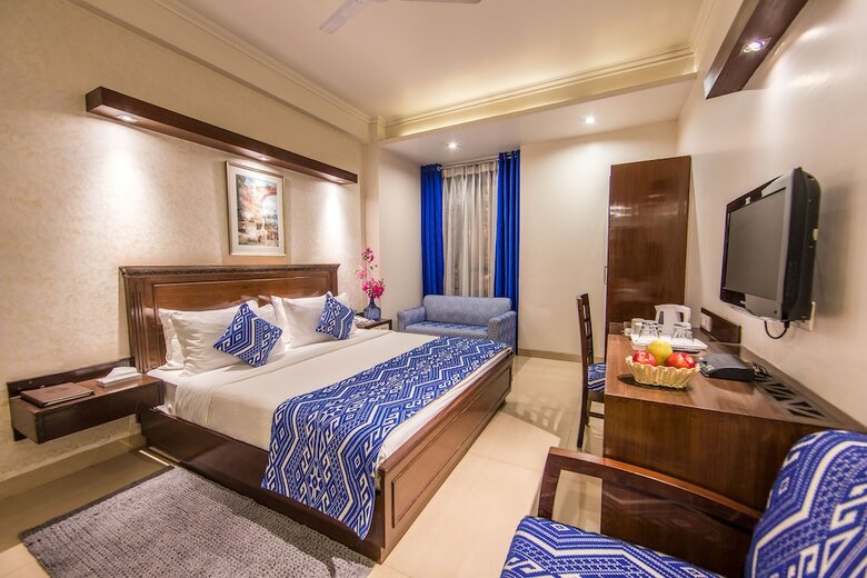 Rockland Hotel, C.r Park