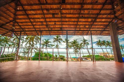 Free Flow Yoga