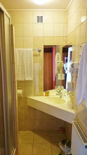 Hotel Tirest