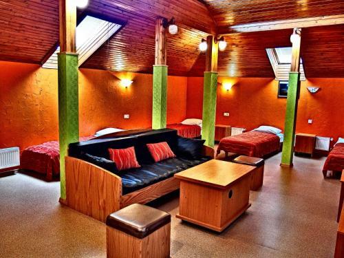 Hostal Urusel Guesthouse