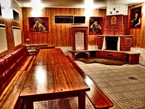 Hostal Urusel Guesthouse