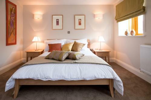 25 Millbank Riverside Townhouse