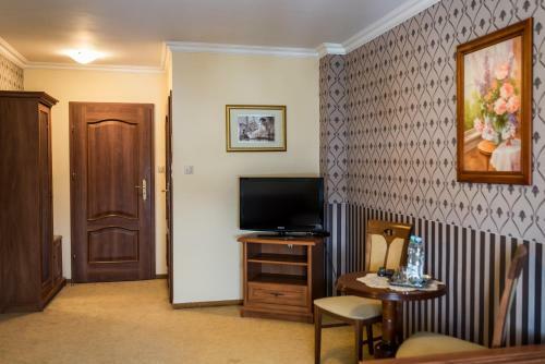 Hotel Pa?ac Akropol